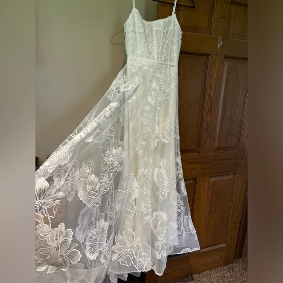 WTOO by Watters Lizbeth wedding dress - Picture 5 of 6